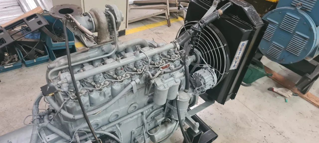 Gerador 90 kva motor MWM 6 cilindros, bomba injetora.  - Foto 2