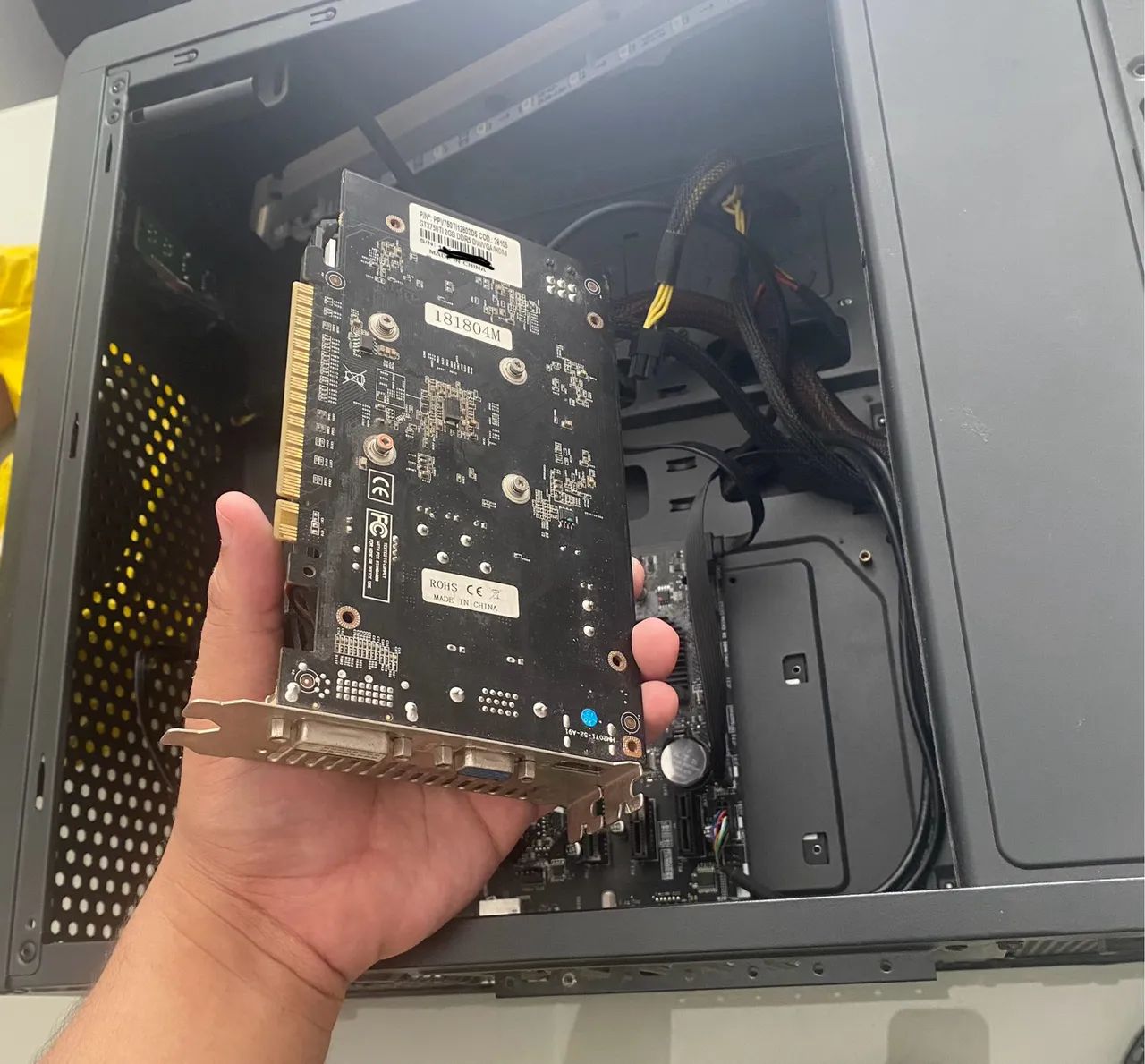 GTX 750 TI 2GB - Foto 4