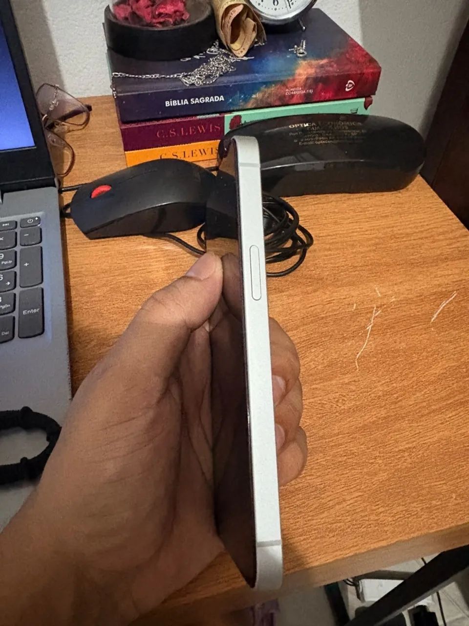 Vendo ou troco iPhone 16e - Foto 3