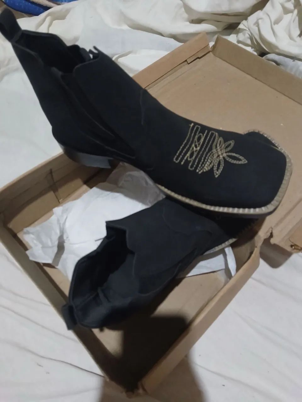 vende-se uma bota 