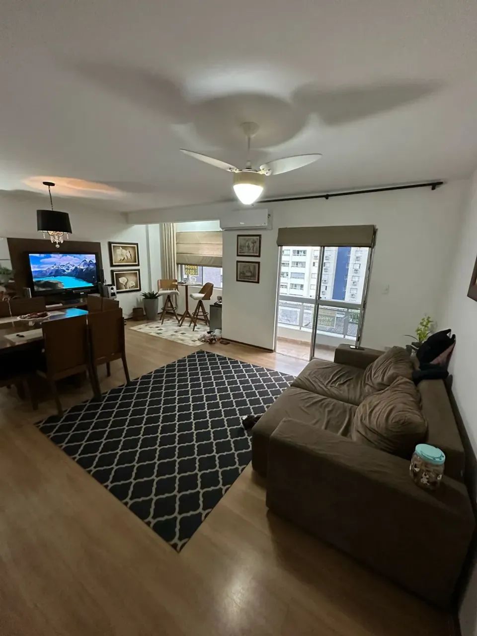 Amplo apartamento com 2 suítes com banheira no Centro de Criciúma - Foto 4