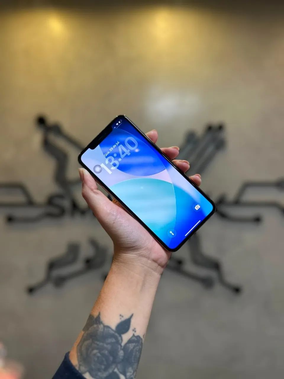 iPhone 11 Pro Max Gold 256GB (Nota e 3 meses de garantia) - Foto 2