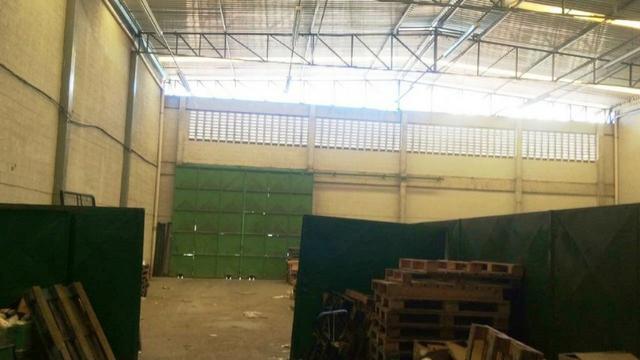 Galpão , Centro , 1.156 m² área construída , 8 vagas , área de manobra, 3 pisos - Foto 5