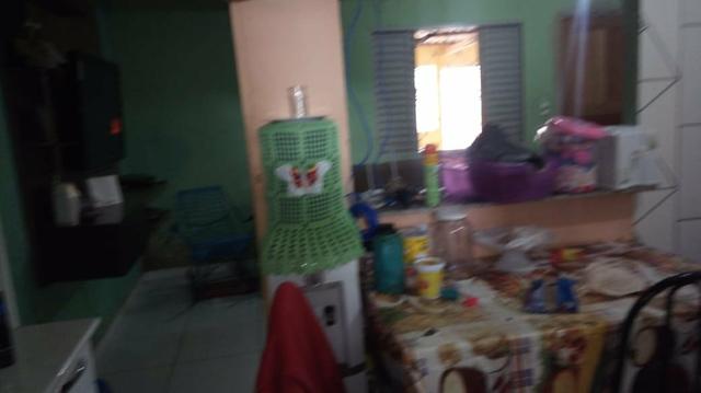 Vendo ou troco casa - Foto 2
