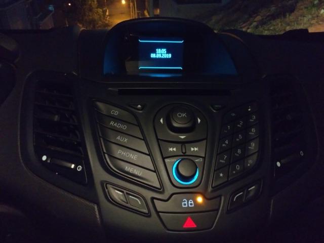 New Fiesta Hatch SEL - 39.000 Km em Macaé - R$ 40.000,00 - Aceito moto na negociação - Foto 6