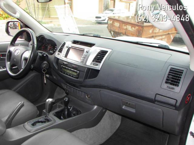 Hilux CD SRV D4-D 4x4 3.0 TDI Diesel Aut - Foto 7