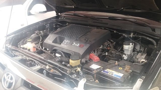 Toyota hiluzz sw4 srv 3.0 diesel 4*4 unico dono - Foto 13