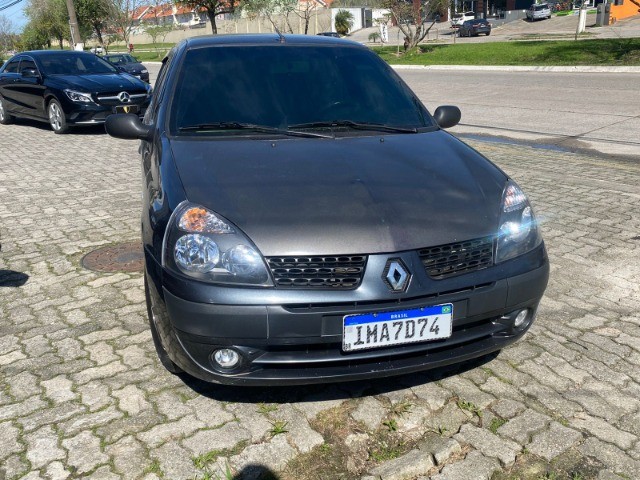 CLIO SEDAN 1.0 2004