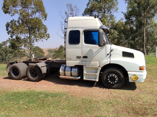 VOLVO NH