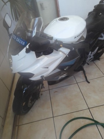 COMET GT250 R LINDA E BARATA