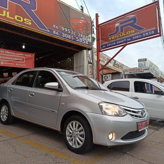TOYOTA ETIOS XLS SEDAN 1.5 FLEX 16V 4P 2014/2014