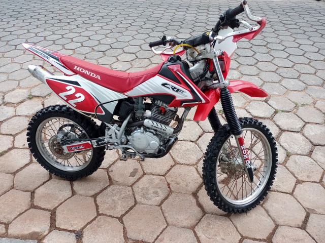 MOTO HONDA CRF 230 F