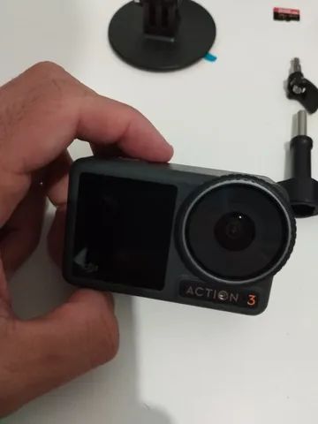Câmera de Ação DJI Osmo Action 3 + Monopod + Cartão SD