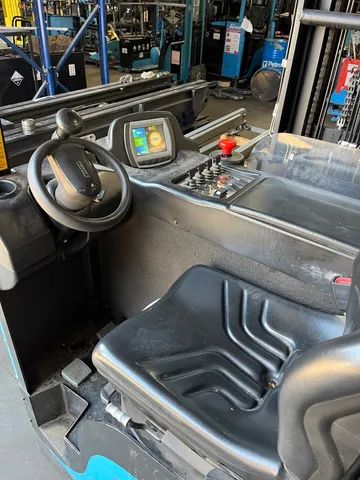 Empilhadeira Retrátil Elétrica  - Foto 3