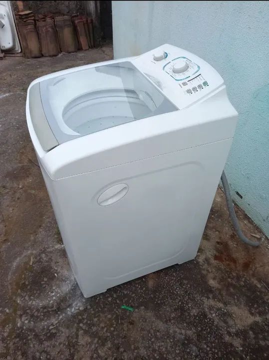 Maquina de lavar Electrolux 15 kg semi nova - Foto 3