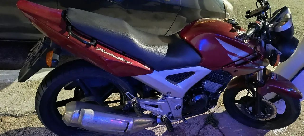 Honda CBX 250 Twister - Vermelha