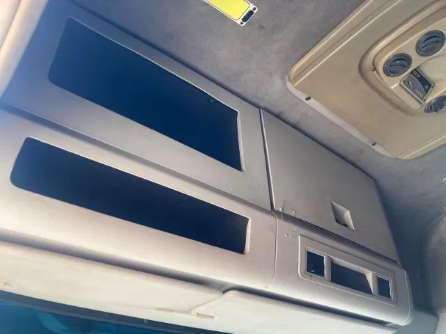 VW 25-370 TRACTOR 6x2 ANO 2009 - Foto 4