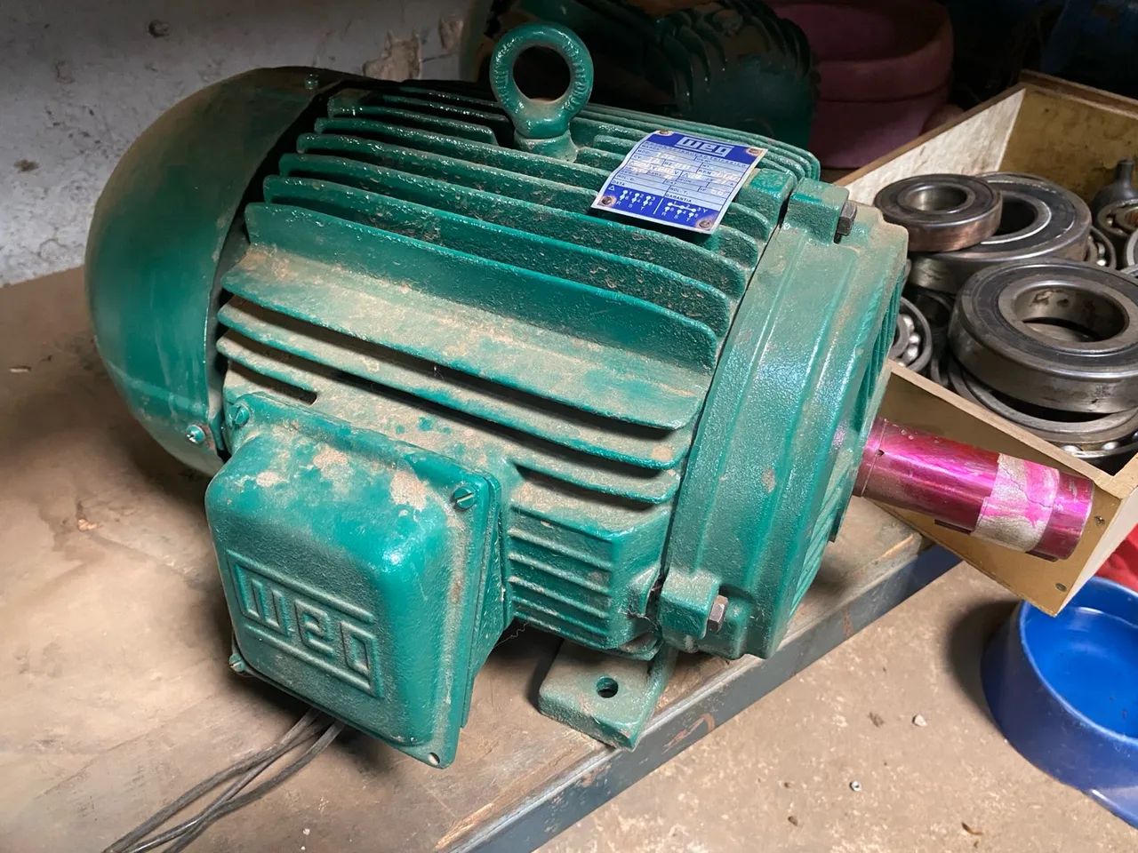 Motor trifásico 15hp Weg 220/380