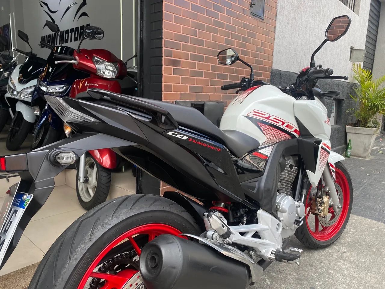 CB250 Twister Cbs- 2022 - Foto 5