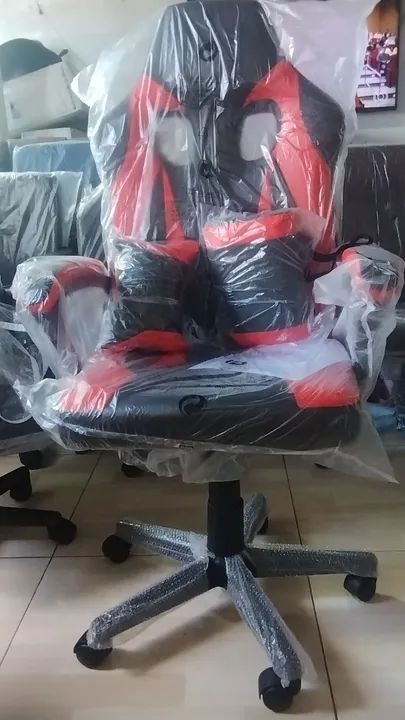 Cadeira Gamer. Nova 690,00 - Foto 4