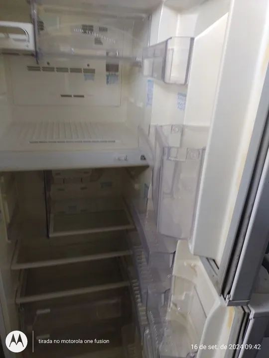REFRIGERADOR ELECTROLUX DF 50 220V - Foto 2
