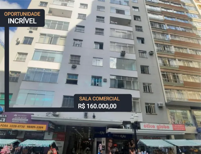 Sala no calção de Juiz de Fora, em frente ao Banco do Brasil