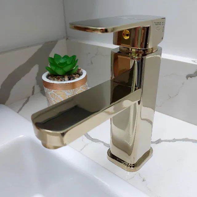 NOVA | Torneira Monocomando Banheiro Dourada Metal Avaria Estética - Fazemos Entrega