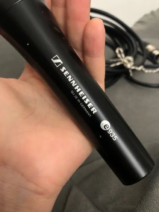 Microfone Sennheiser e-935 + cabo monster + estojo + suporte - Foto 2