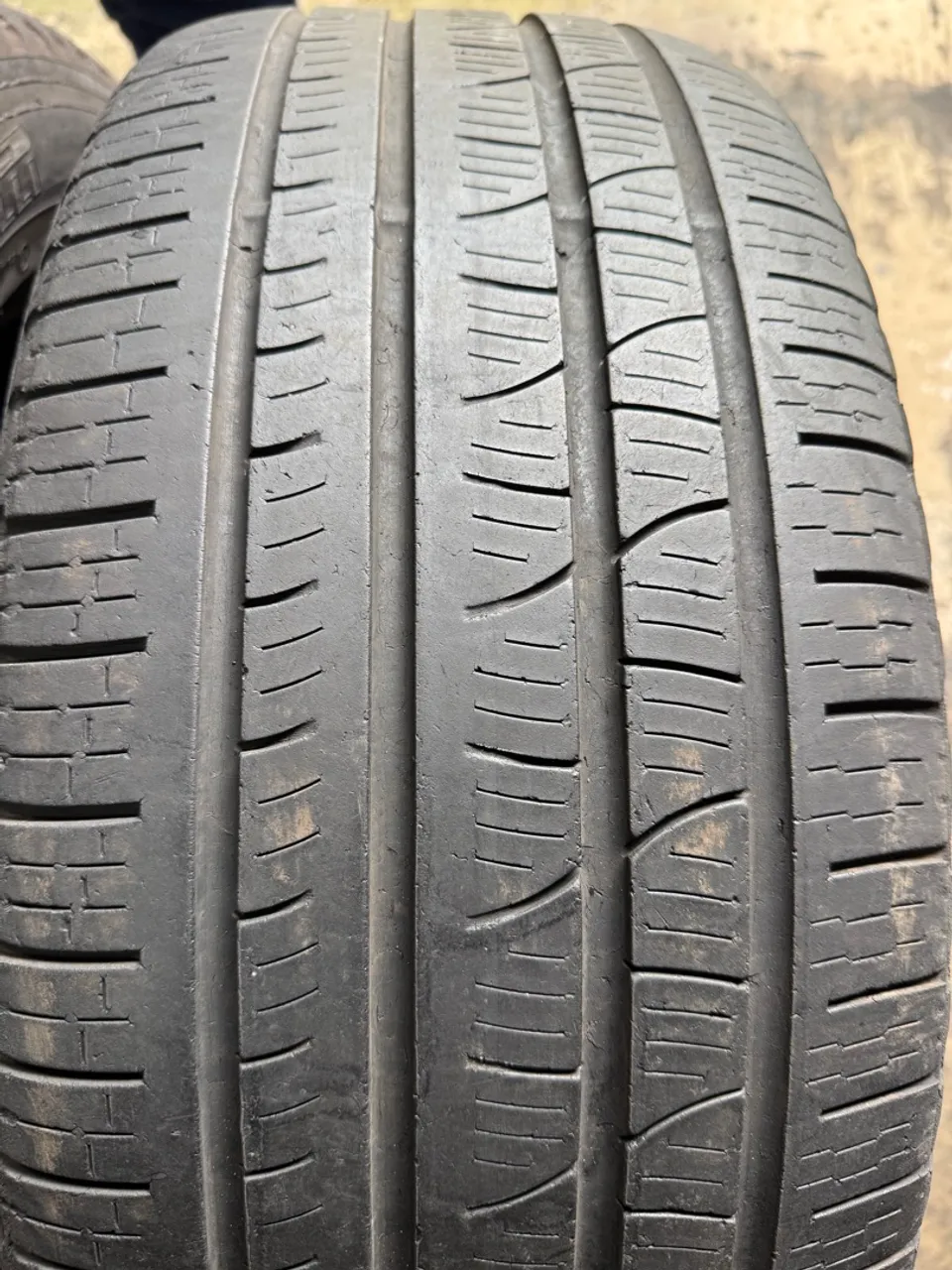 500 unidade pneu 255/55/19 Pirelli scorpions