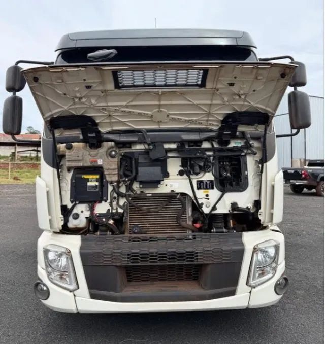 Volvo vm 360 8x2 2024 Graneleiro  - Foto 2