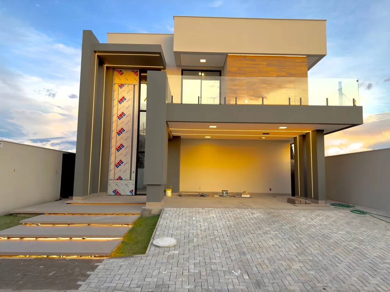 CASA NO CAÇARI
