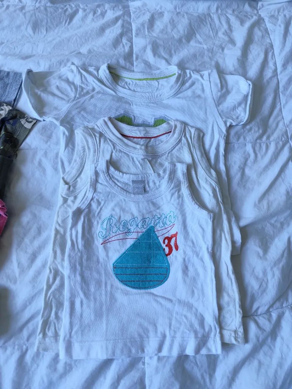 Vendo 9 peças de camisetas de bebê  - Foto 2