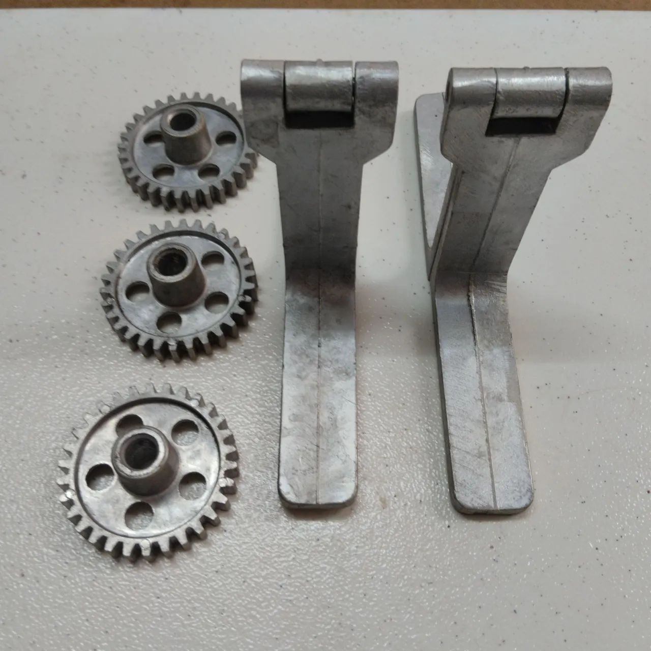 Dobradiça para máquina de frango 
