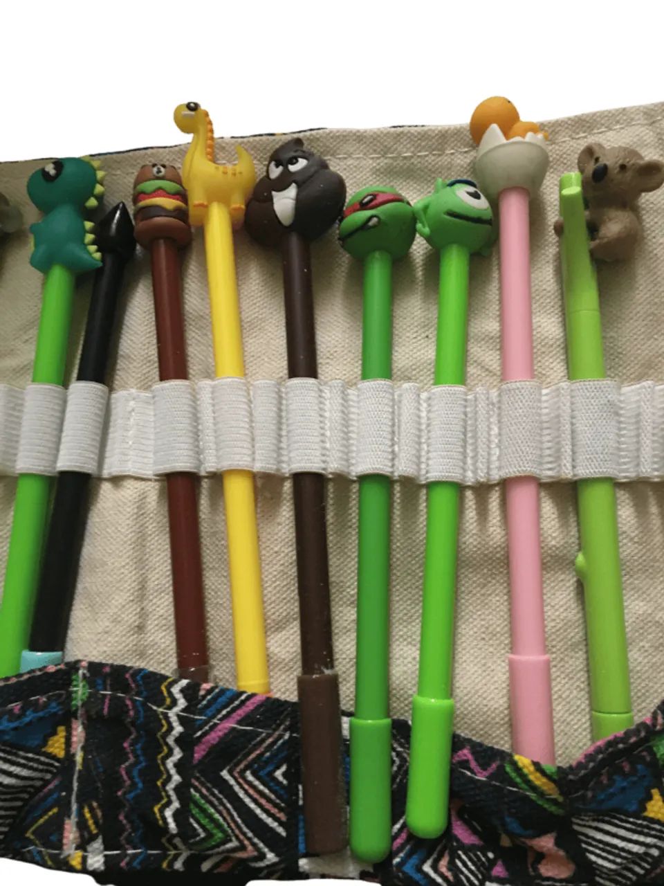 kit 16 canetas + estojo de pano