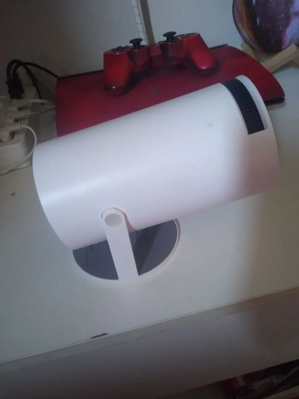 Projetor Portátil Branco - hy300
