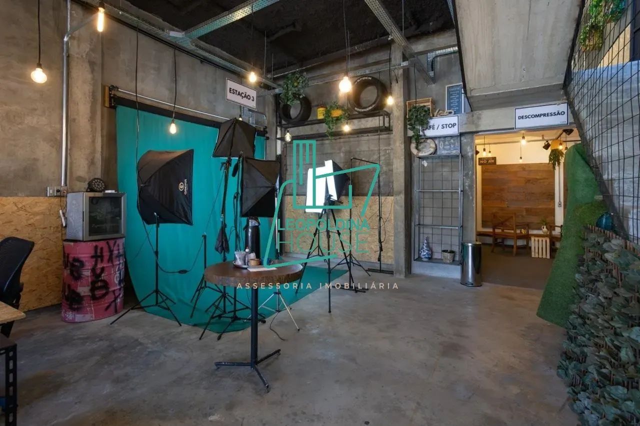 Prédio Comercial e 7 banheiros para Alugar, 295m² - Foto 9