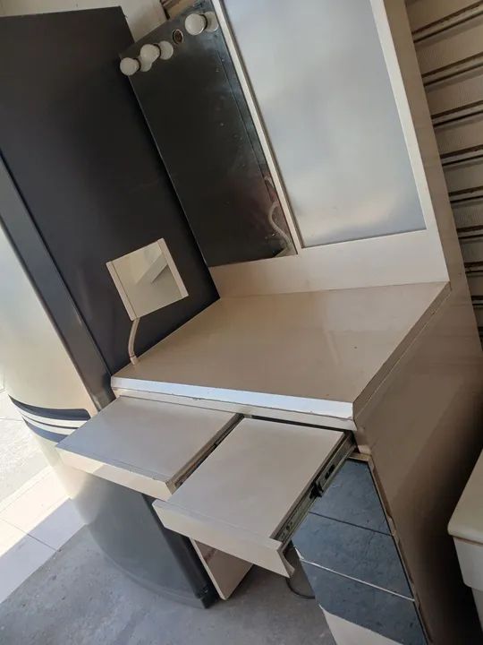 Estação para maquiagem 64352685005825123