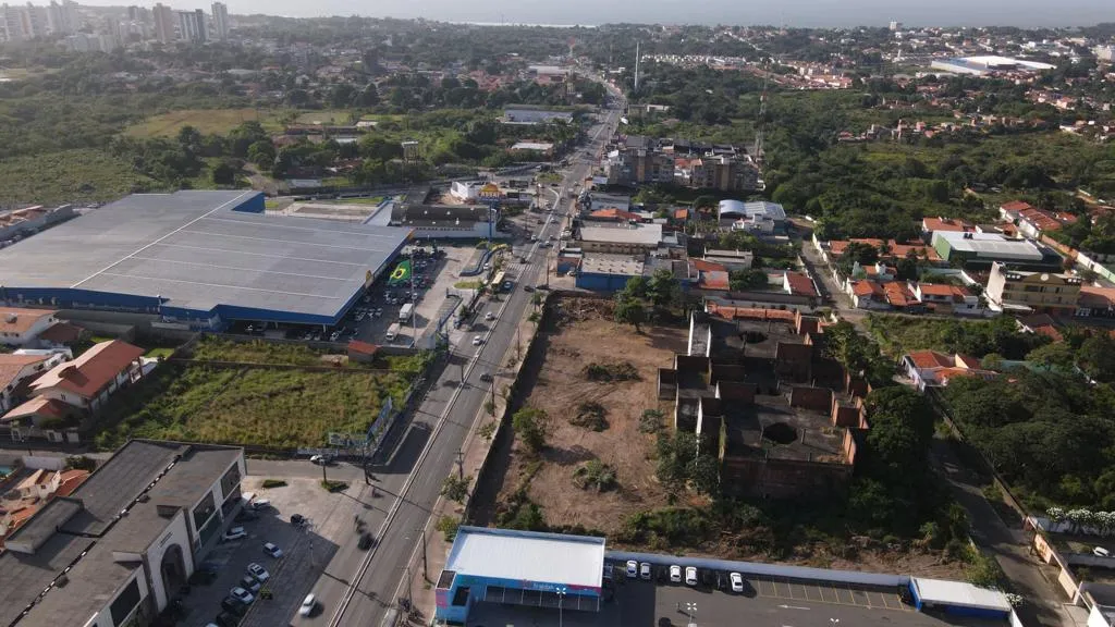 Terreno na Avenida S. L. Rei de França com 15.200 m2, São Luís - MA