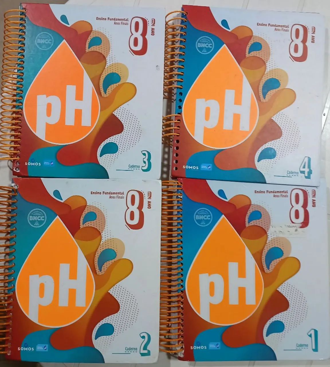 vendo livros ph 8 ano - Foto 2