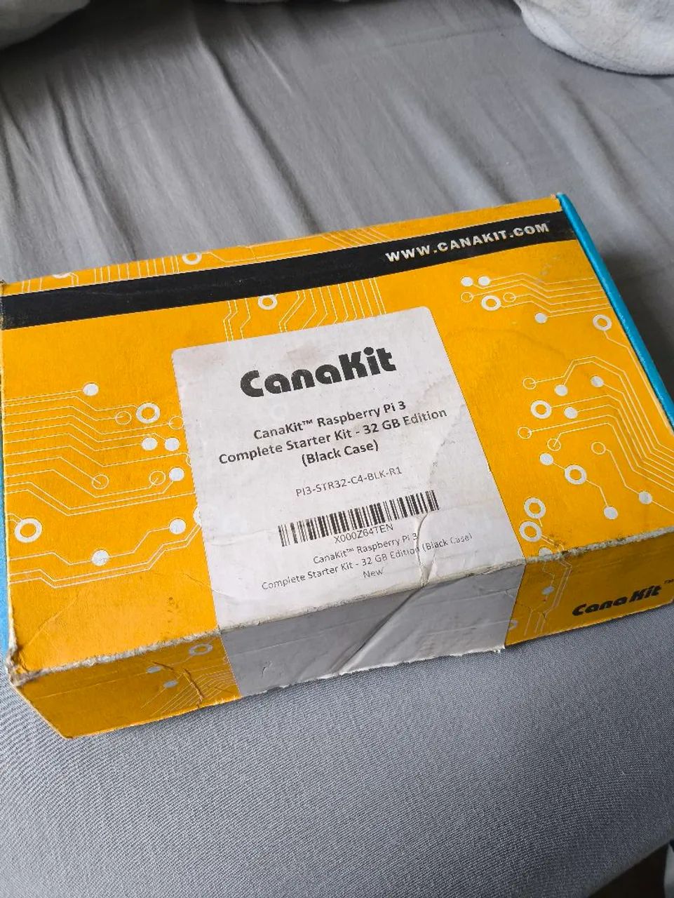 Canakit Raspberry Pi 3 Complete Starter Kit 32Gb