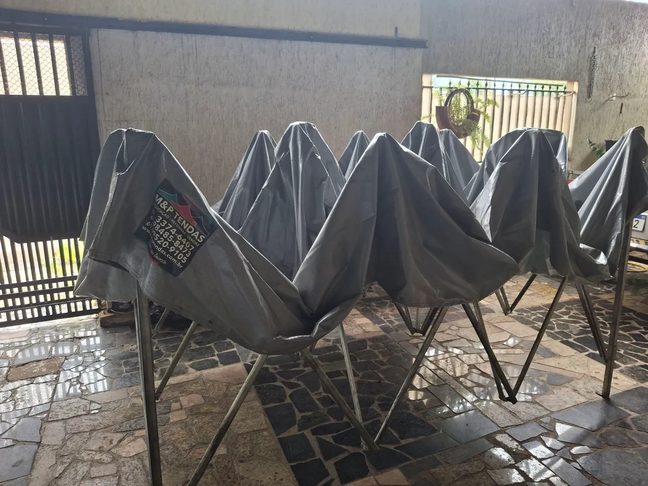 Tenda sanfonada