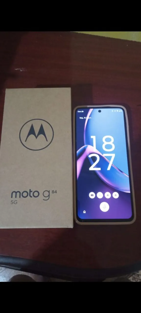 Celular Moto G84