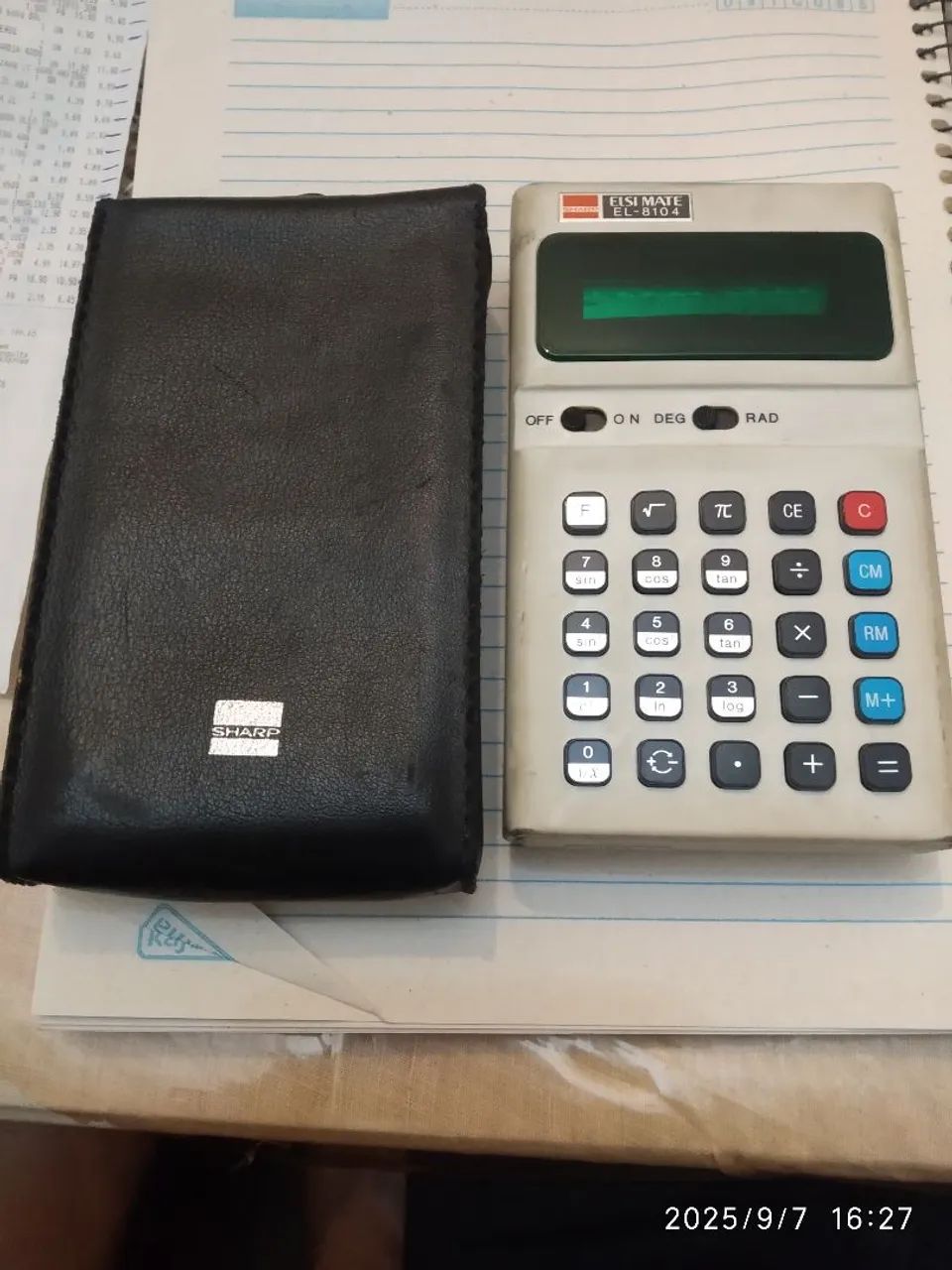 Calculadora Sharp antiga