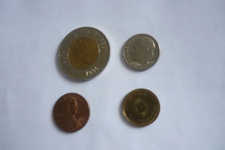 Moedas Antigas Lote Com 8 Moedas, Canadá, Guyana E Outras - Foto 5