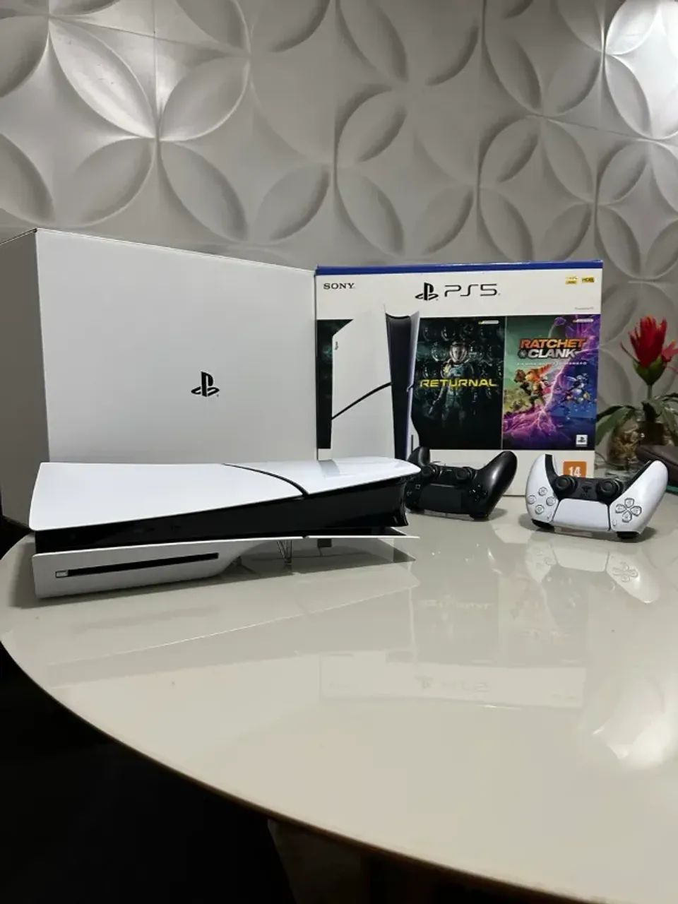 PS5 Playstation 5 Slim Físico Novinho Na Caixa Com 500 Jogos 2 Controles Parcelo s/ Juros