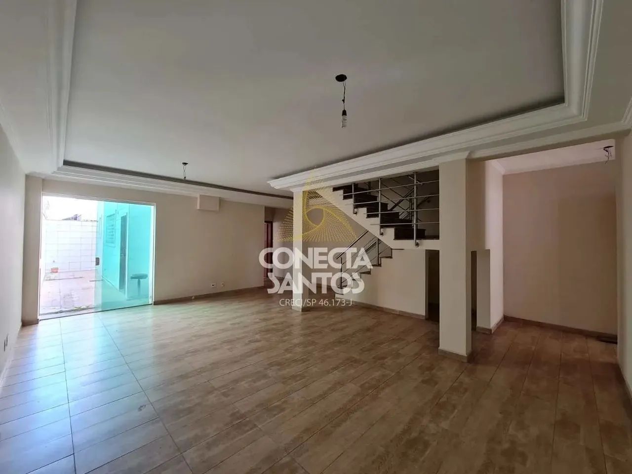 LOCAÇÃO E VENDA TRIPLEX COM 4 SUITES EM SANTOS