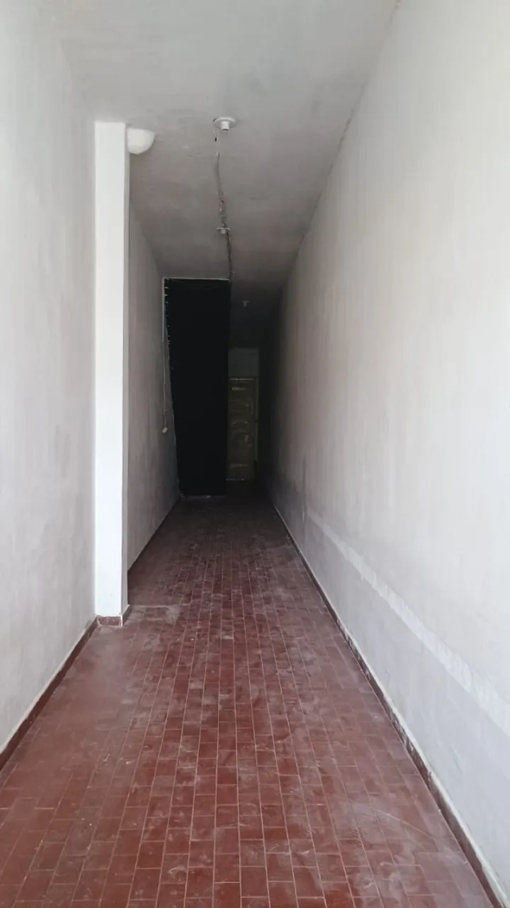 Aluga-se uma loja