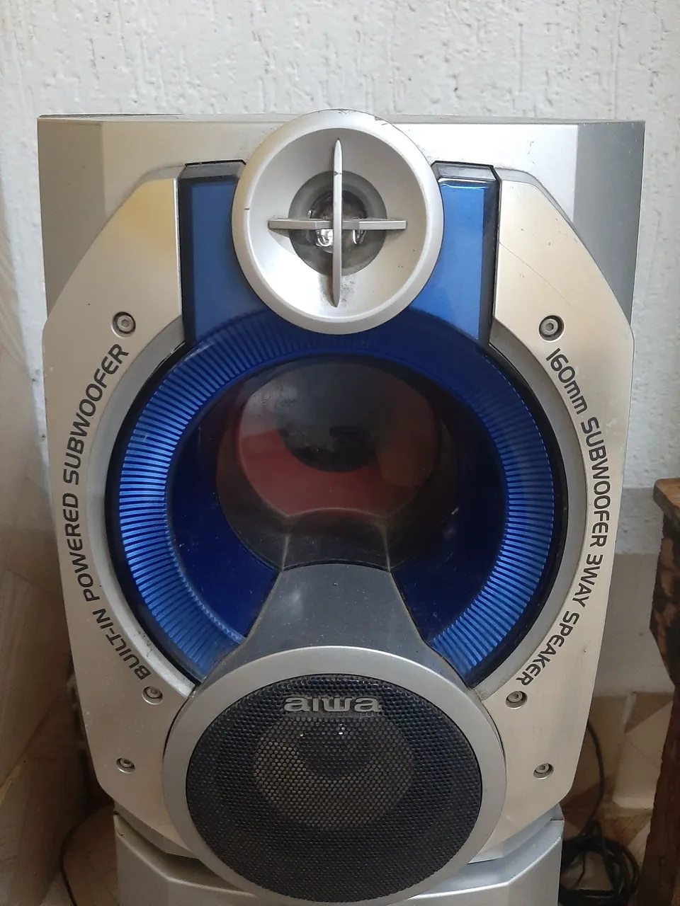 Caixa de Som Aiwa com Subwoofer 160mm