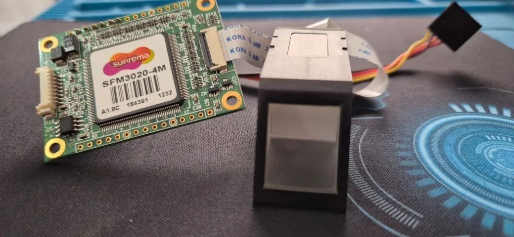 Leitor Biométrico Suprema Sfm5020/4m Henry Prisma - Foto 3