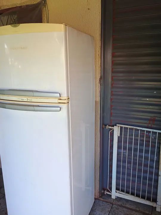 Geladeira Brastemp Duplex 350 litros FroostFree Original  - Foto 4